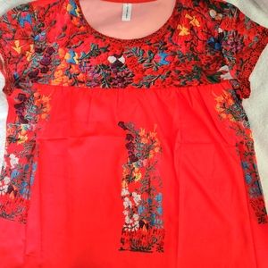 New Chicyea Red Florial Designed Blouse Short Sleeve Size XL